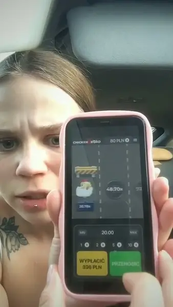 Кадр рекламы Janice White