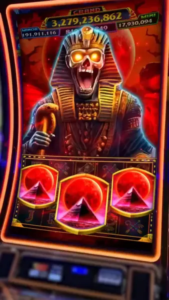 Кадр рекламы Coin Strike