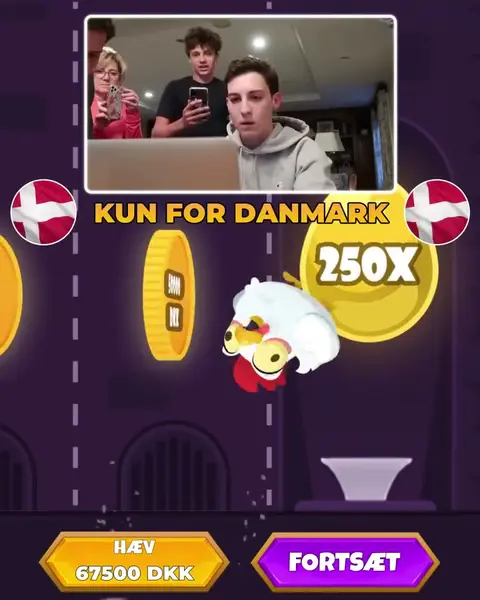 Кадр рекламы HolyChick