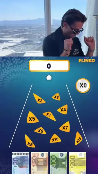 Кадр рекламы Plinko ball