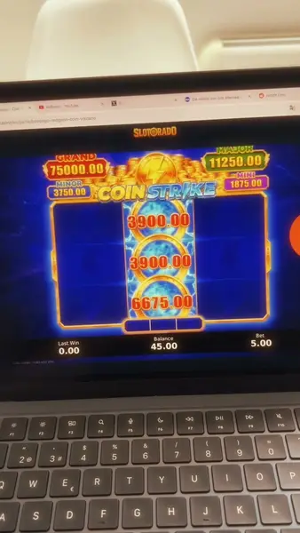 Кадр рекламы Slotorado Club