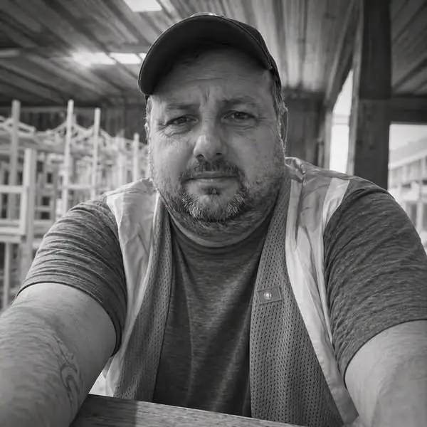 Кадр рекламы Andrei Drăgan