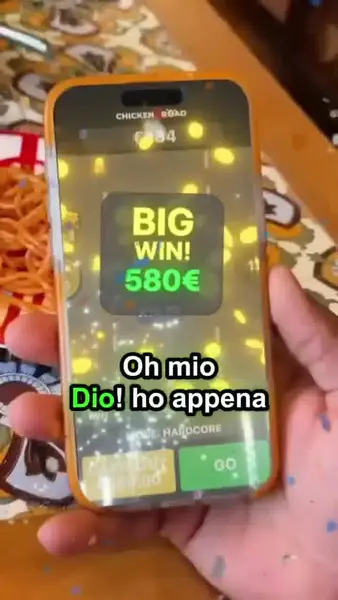 Кадр рекламы First Lucky