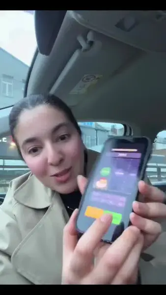 Кадр рекламы Momozi