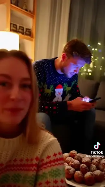 Кадр рекламы Marieke van Dijk