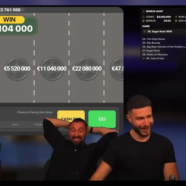 Кадр рекламы Chicken Game2
