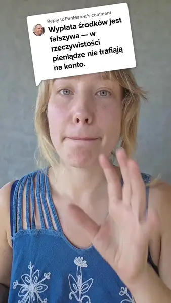 Кадр рекламы Melia Aliza Shields