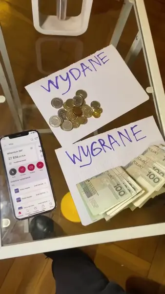 Кадр рекламы Bathethelele nkosi abazi ngempilo yam