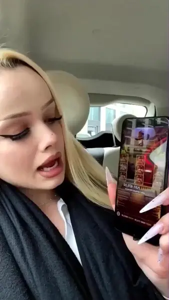 Кадр рекламы Play online