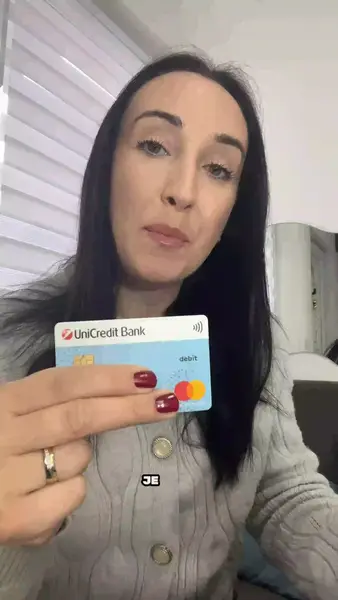 Кадр рекламы Chic Win 4