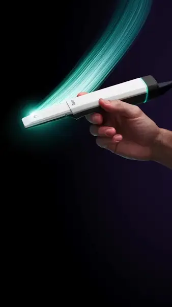 Кадр рекламы iTero Intraoral Scanner