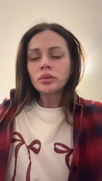 Кадр рекламы Chloe Beaumont