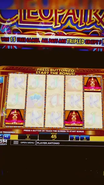 Кадр рекламы Crystal Spin