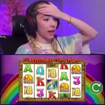 Кадр рекламы Top Slots