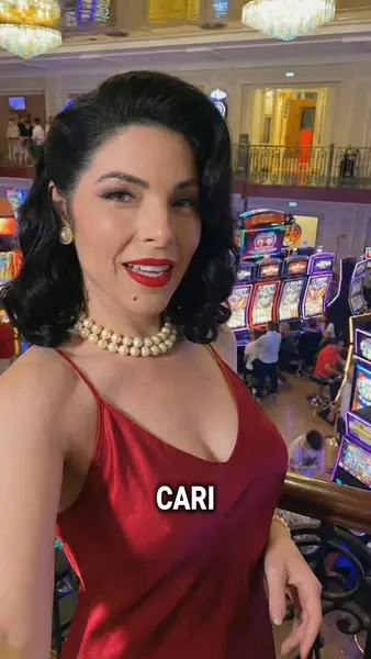 Кадр рекламы Hot Spins