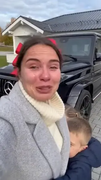 Кадр рекламы E.O.D