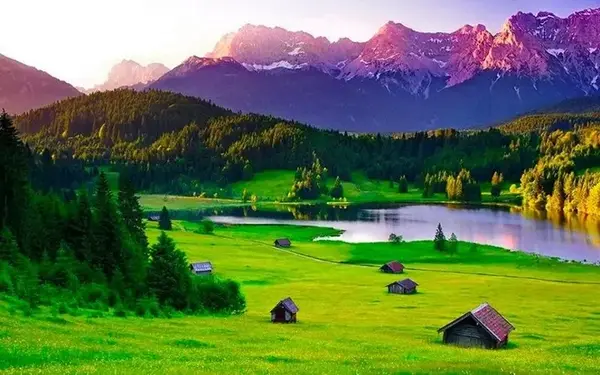 Кадр рекламы La Hoàn