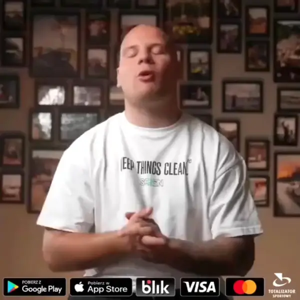 Кадр рекламы Gra Buddy