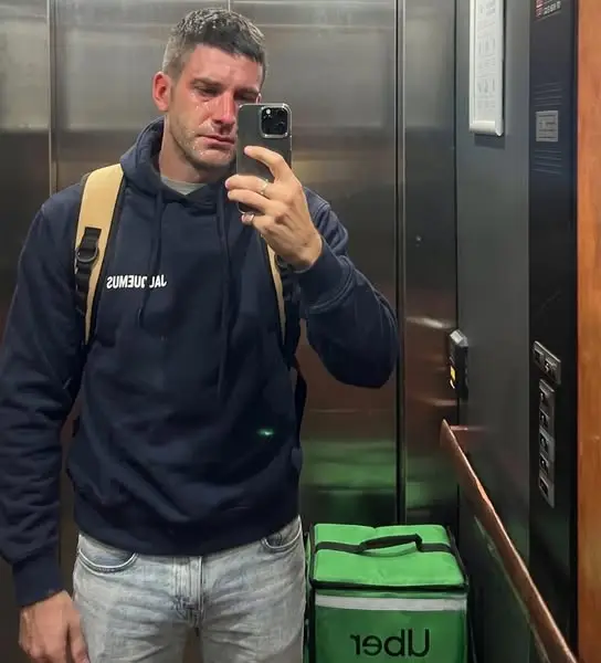 Кадр рекламы Julien Vries