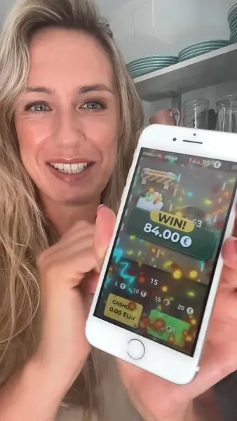 Кадр рекламы Tap Tap Tower