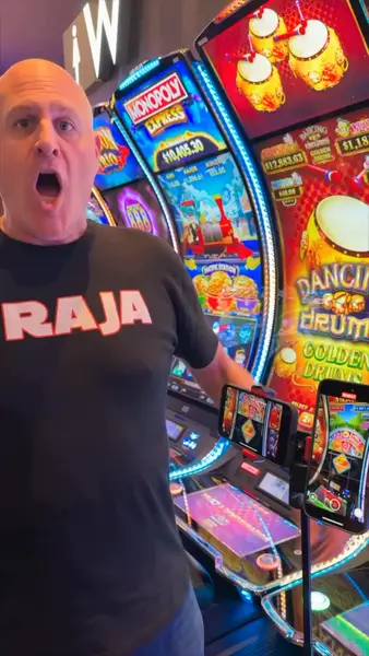 Кадр рекламы Huff N More Puff Casino