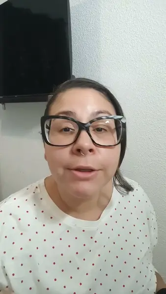 Кадр рекламы Lauren Tori Fink