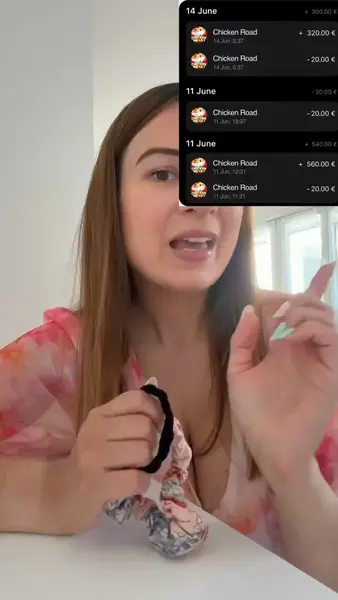 Кадр рекламы Chrissy Dolan Gavin