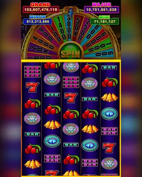 Кадр рекламы Triple Diamond Casino