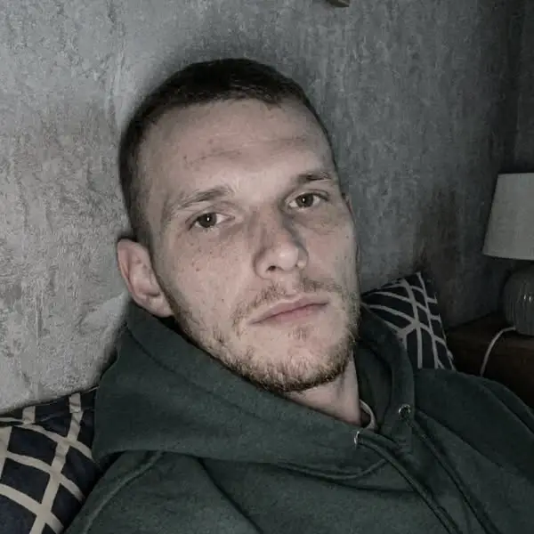 Кадр рекламы James Walker