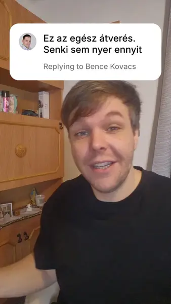 Кадр рекламы Bronson Wayne Maximus Luciano