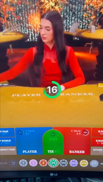 Кадр рекламы Edu Football Studio
