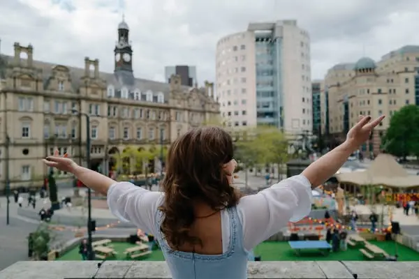 Кадр рекламы Visit Leeds