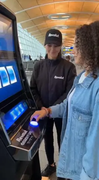 Кадр рекламы Lucky Pulse Casino