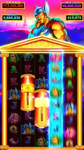 Кадр рекламы Lucky slots