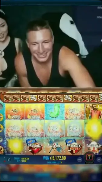 Кадр рекламы Top Slots