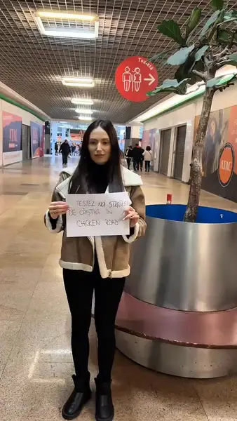 Кадр рекламы Lucky Day Lucky