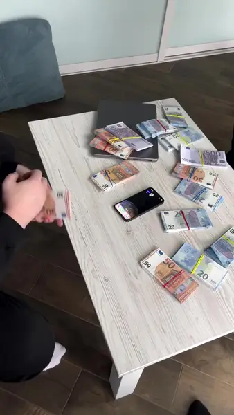 Кадр рекламы Spin Club v2.0