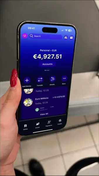 Кадр рекламы Fortune Ticket