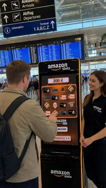 Кадр рекламы Amazon Latina