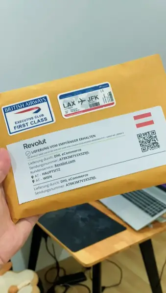 Кадр рекламы Fast Cash Delivery