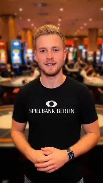 Кадр рекламы Spielbankin S