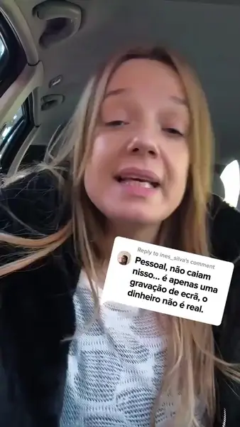 Кадр рекламы Carrie Paul
