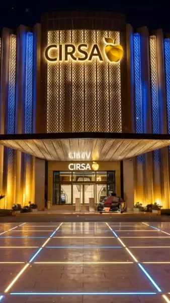 Кадр рекламы Royal Spin Hall