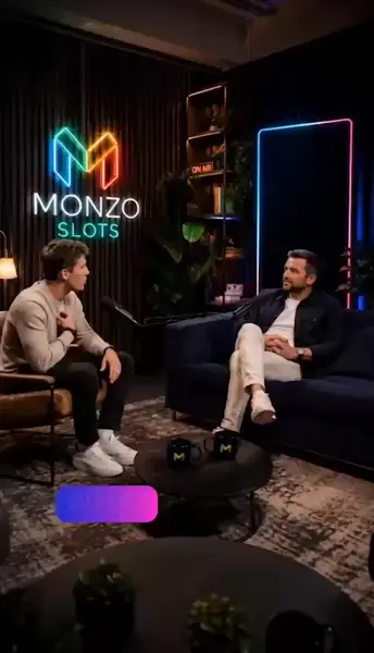 Кадр рекламы Monro Play