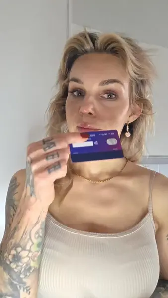 Кадр рекламы Lucky store