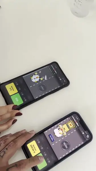 Кадр рекламы Chicken Crash
