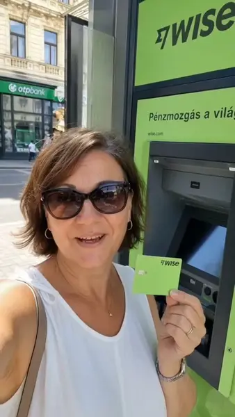 Кадр рекламы SAM'S Marketing 