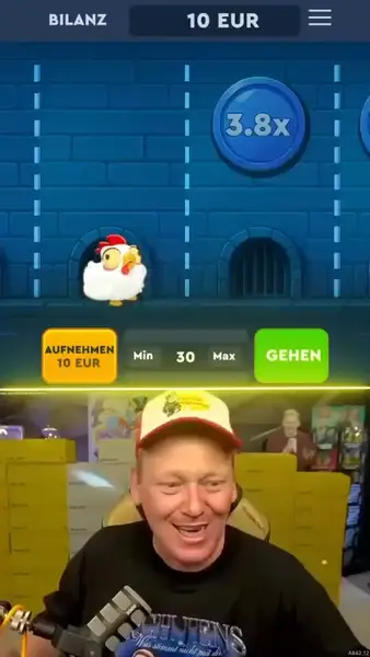 Кадр рекламы Chicks king