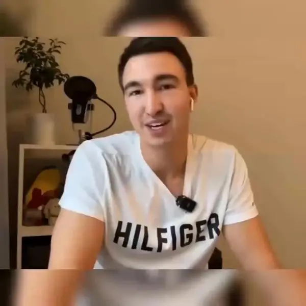 Кадр рекламы Quách Phi