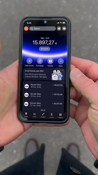 Кадр рекламы Undistancedd